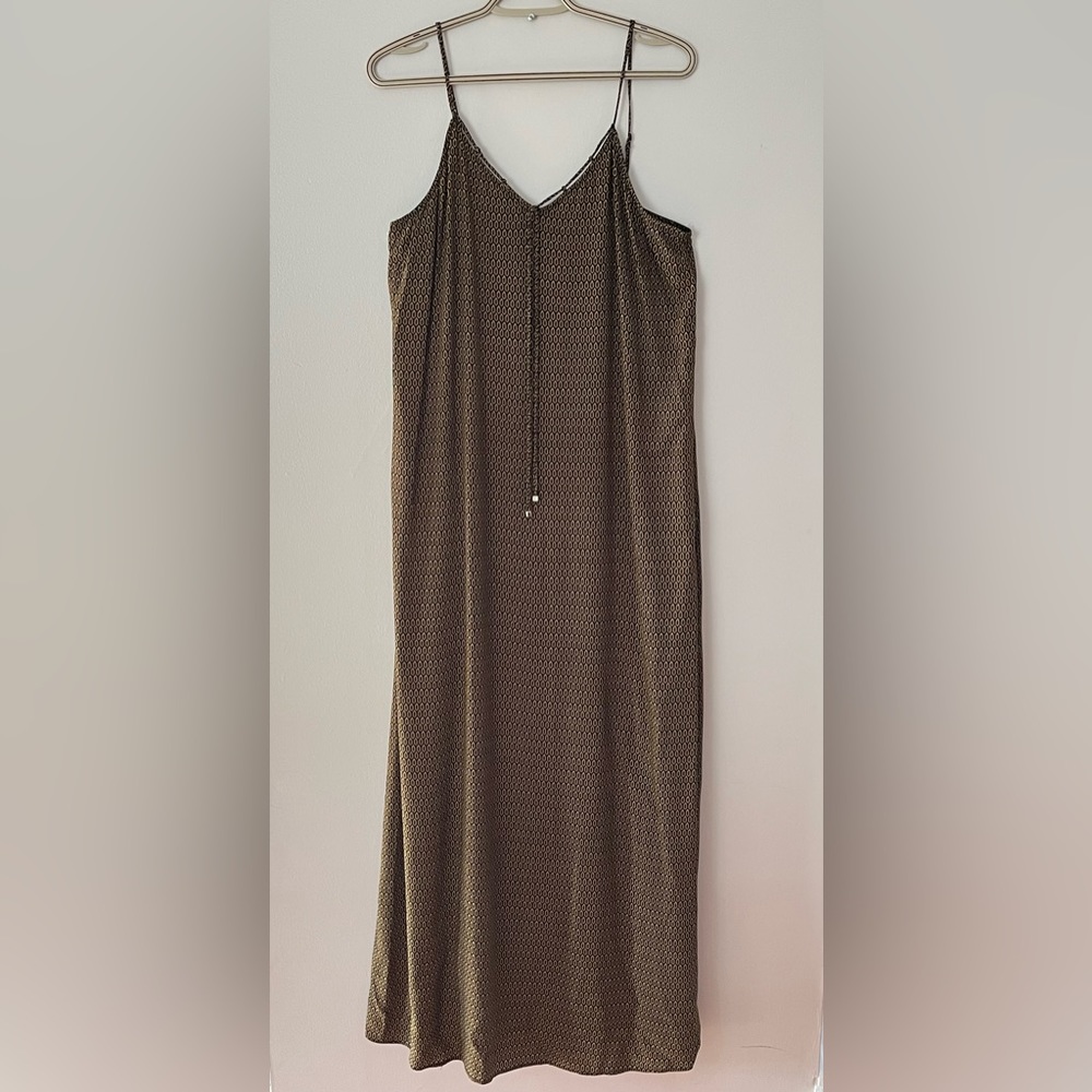 Women’s RW&Co. Patterned V-Neck Maxi Dress